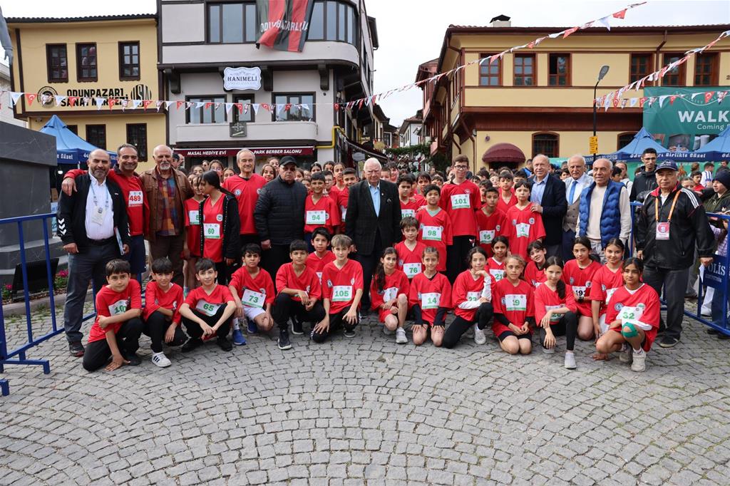 Odunpazarı’nda 19 Mayıs coşkusu Şükrü Saban Yol Koşusu ile başladı