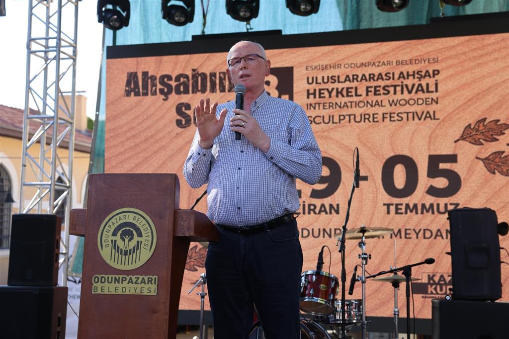 Odunpazarı’nda Ahşabın Sesi Yükseliyor: 8. Uluslararası Ahşap Heykel Festivali başladı